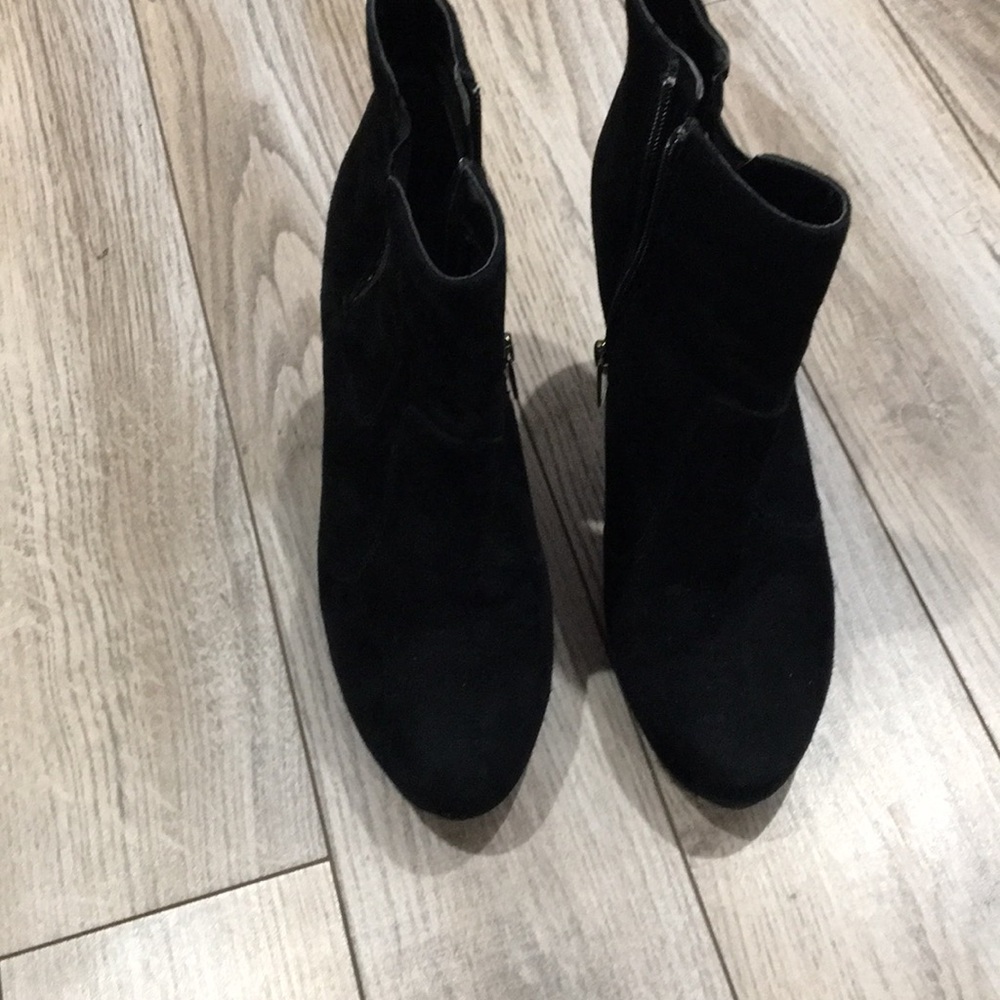 Black boots
